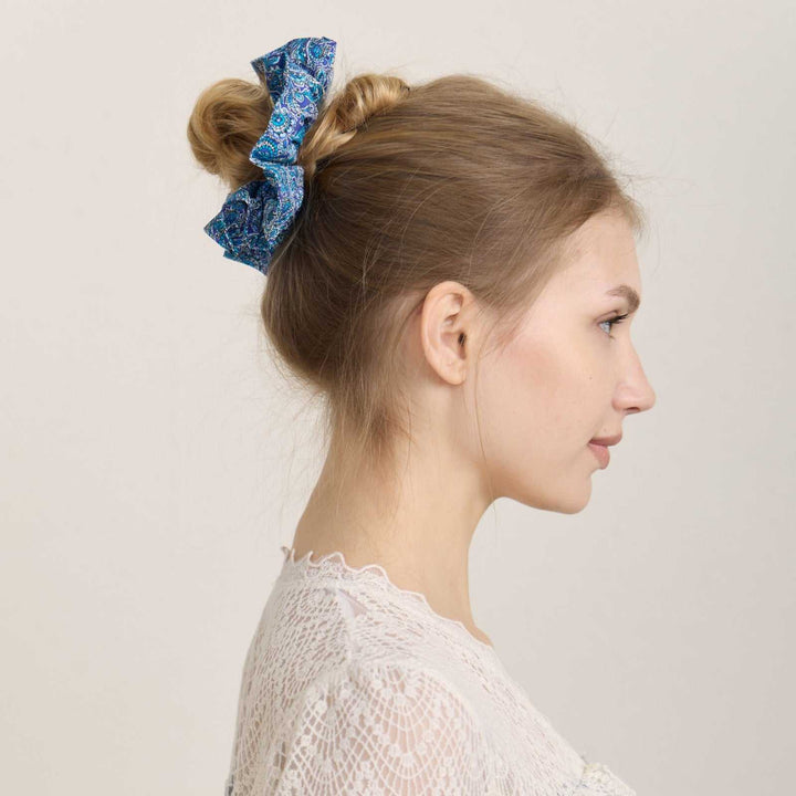Scrunchie - Lee Manor