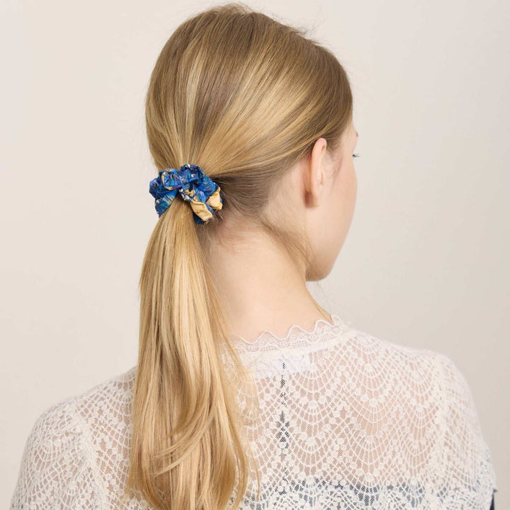 Mini Scrunchie - Amalia Tulip